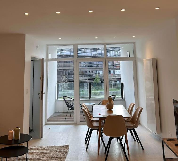Wonderful 2br W View On Leie Gand
